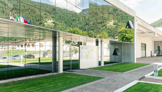 Cura per l’ambiente, le comunità locali e i partner Cura per l’ambiente, le comunità locali e i partner